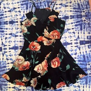Elegant floral sun dress size medium